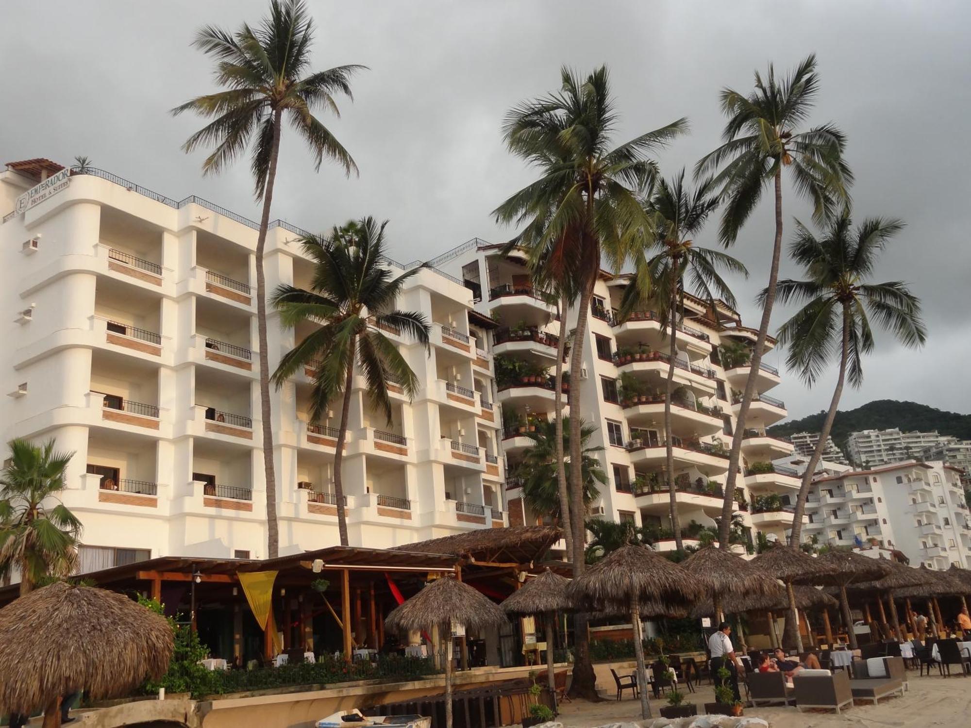 Emperador Vallarta Beachfront Hotel And Suites Puerto Vallarta Dış mekan fotoğraf